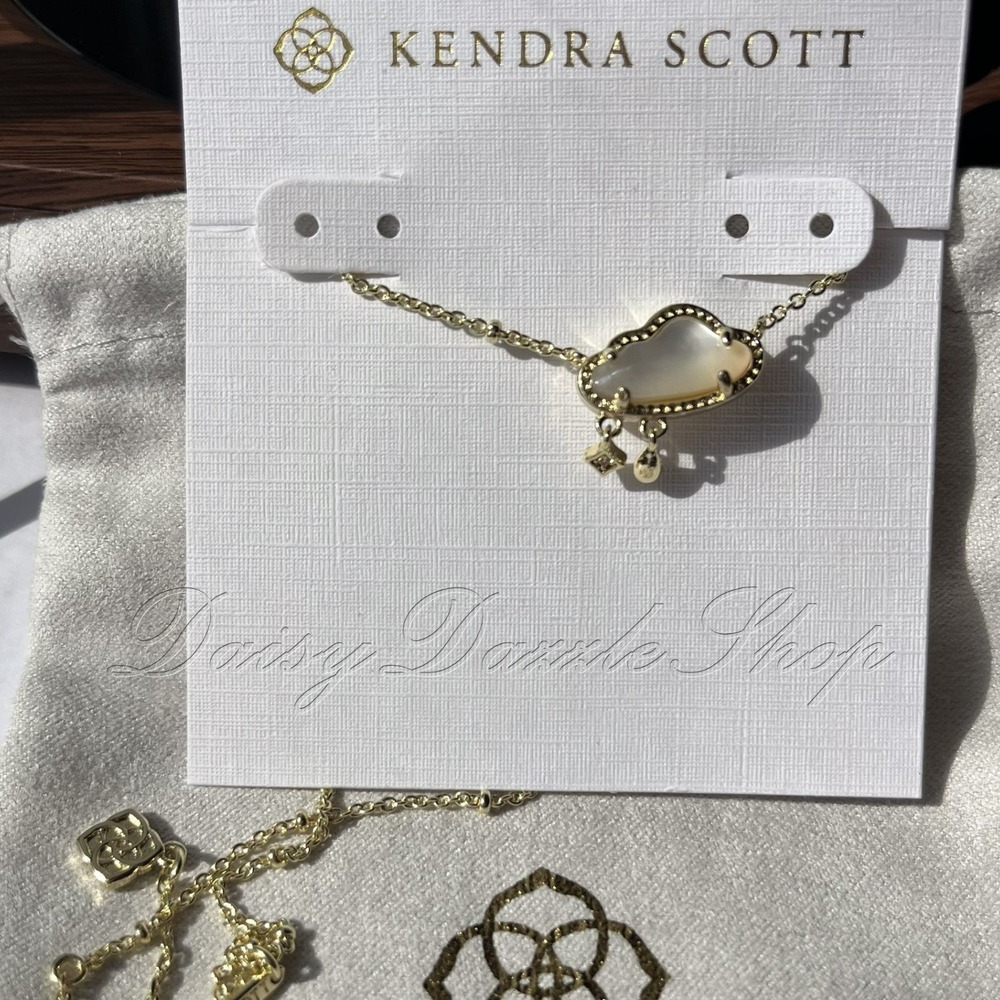 ✨New Kendra Scott Celeste Cloud Gold Plated Short Pendant Necklace 🌧️